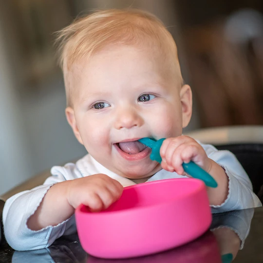 Find the Best Baby Utensils for Self Feeding – 3 Features to Look to help kickstart self feeding!
